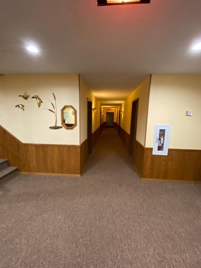 Amerivu Inn Prentice Ngoại thất bức ảnh