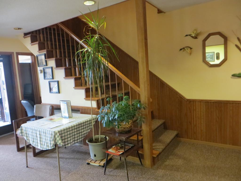 Amerivu Inn Prentice Ngoại thất bức ảnh