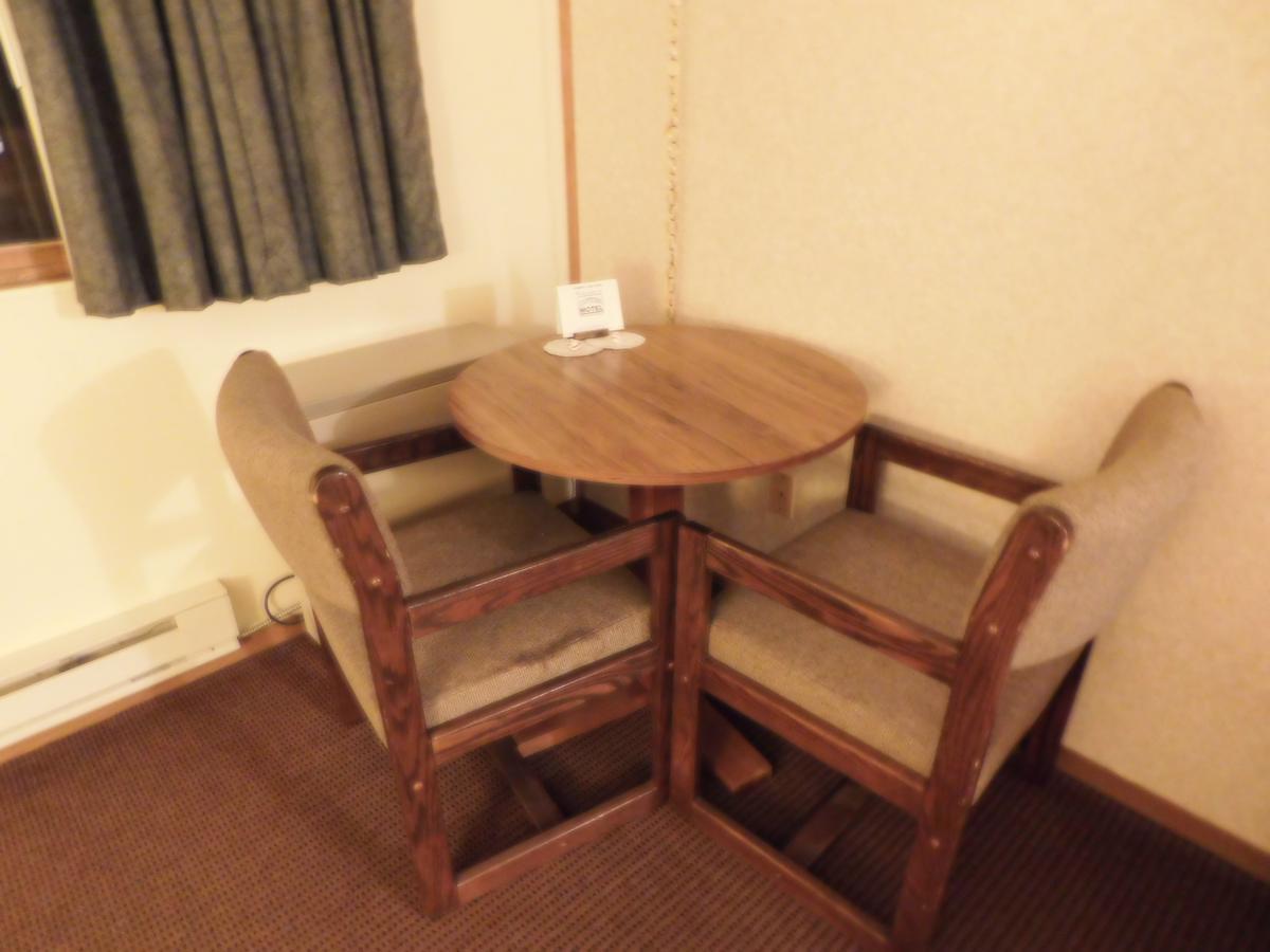 Amerivu Inn Prentice Ngoại thất bức ảnh